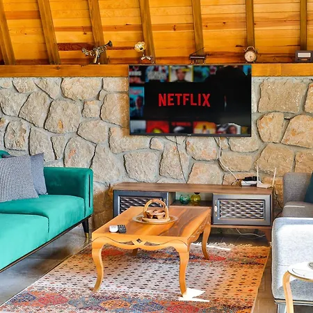 Serene Retreat With Private Pool In Ka, Trkiye Gasthuis Kaş