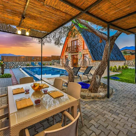 Serene Retreat With Private Pool In Ka, Trkiye 카스