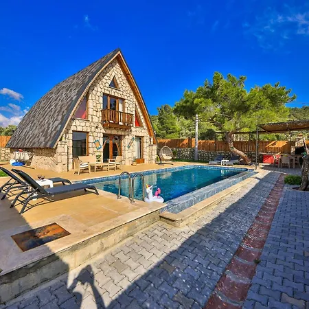 Serene Retreat With Private Pool In Ka, Trkiye Gasthuis Kaş