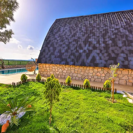 Serene Retreat With Private Pool In Ka, Trkiye 카스
