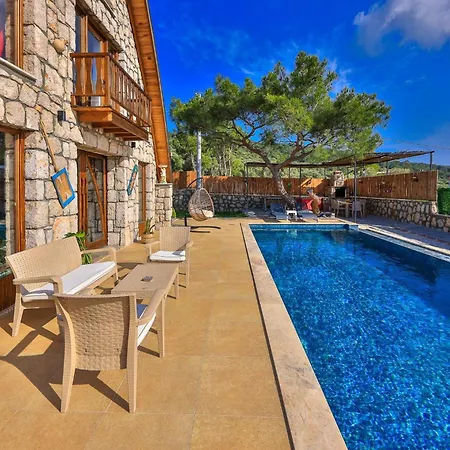게스트하우스 Serene Retreat With Private Pool In Ka, Trkiye